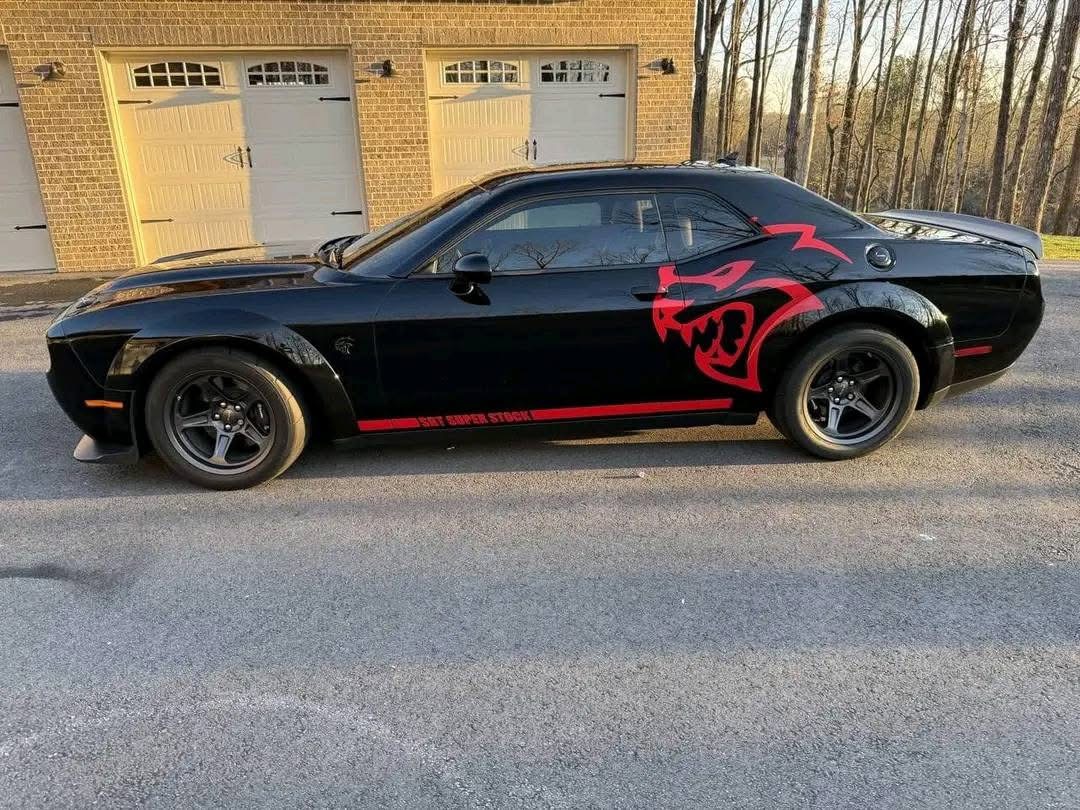 Dodge Challenger view 2