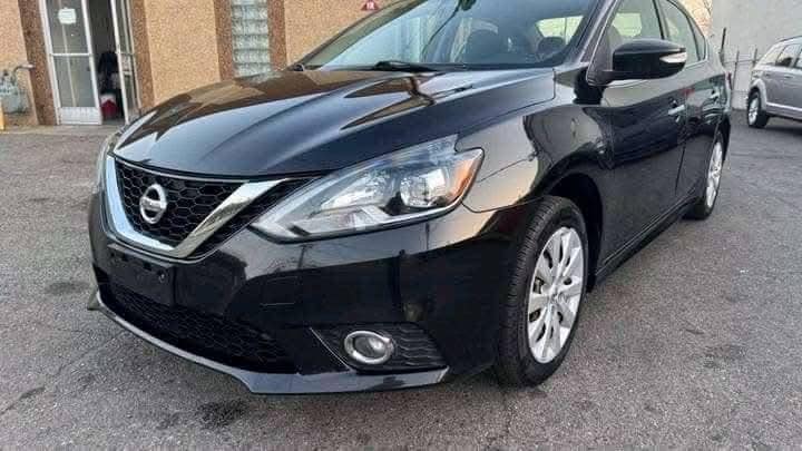 2012 Nissans Sentra for sale