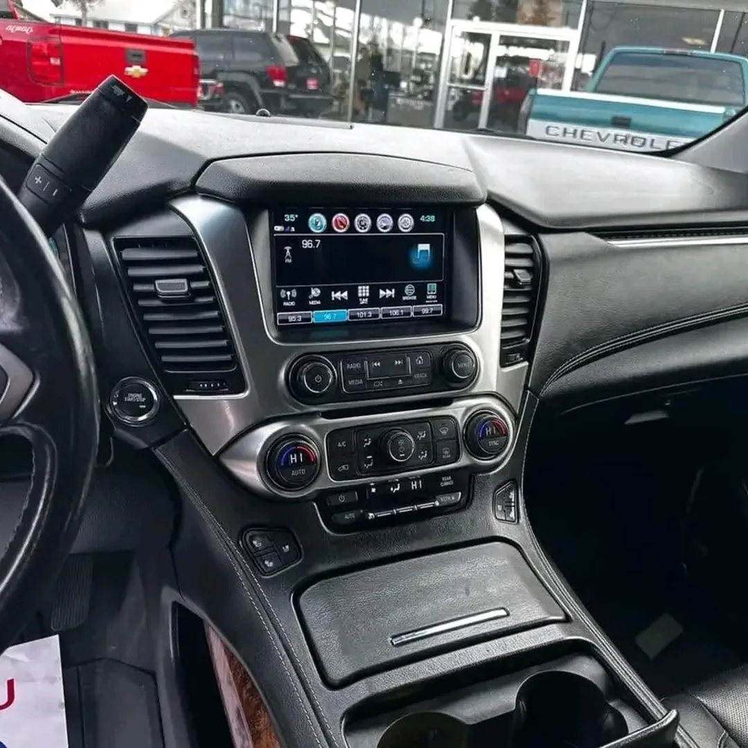 Chevrolet Tahoe Premier view 5