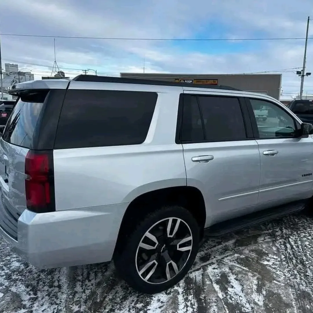Chevrolet Tahoe Premier view 7