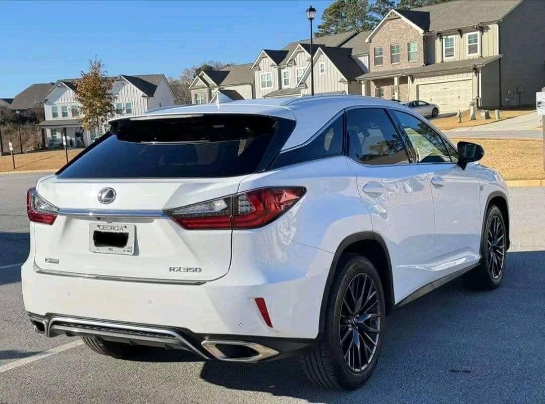 Lexus RX 350 view 5