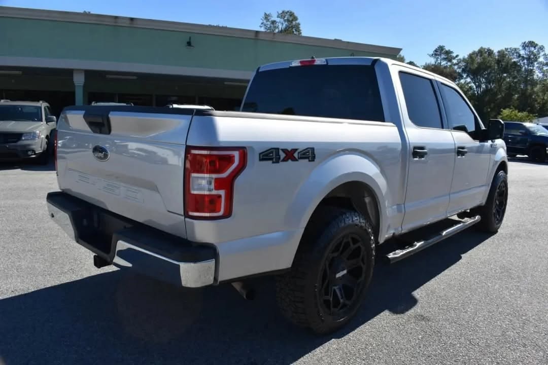 Ford F-150, XLT view 4