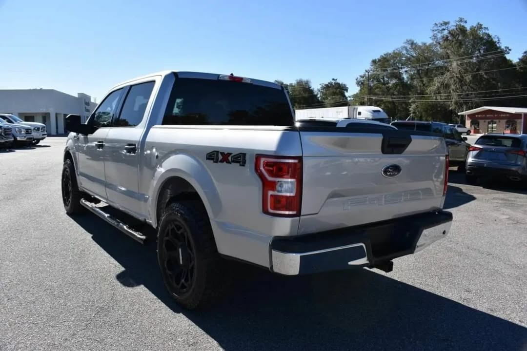 Ford F-150, XLT view 5