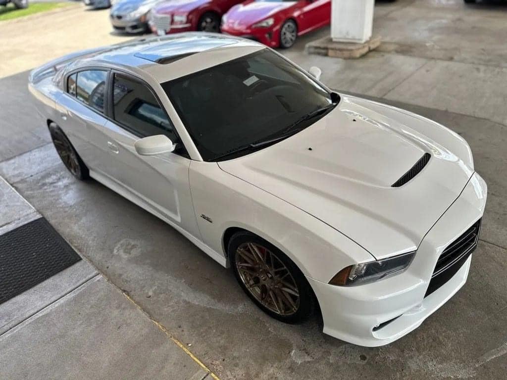 Dodge Charger SRT view 3