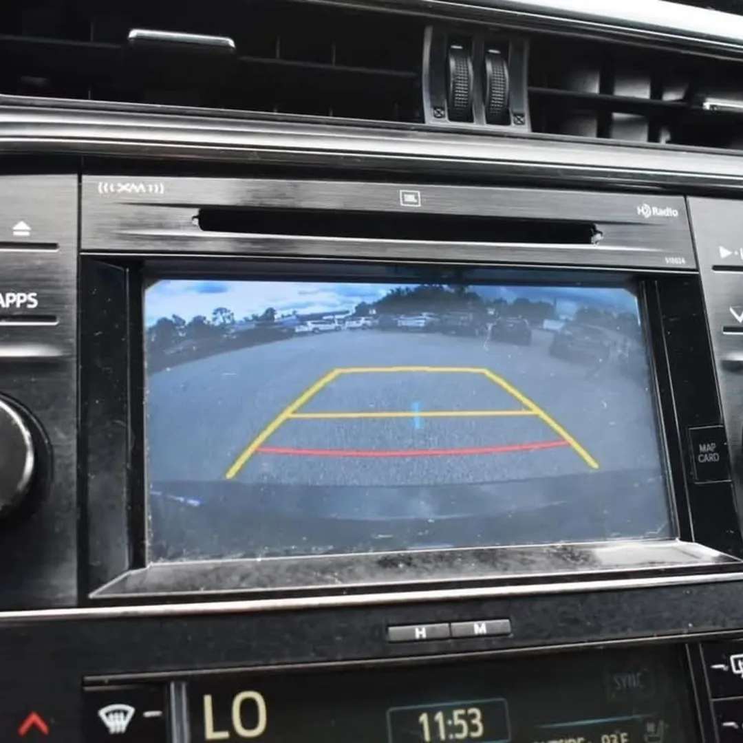 Toyota Avalon view 8