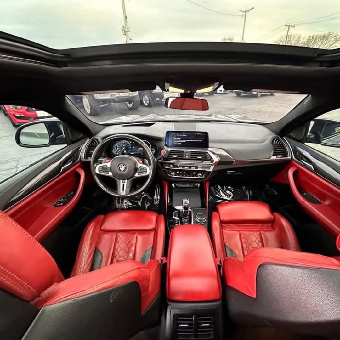 BMW X4M view 4