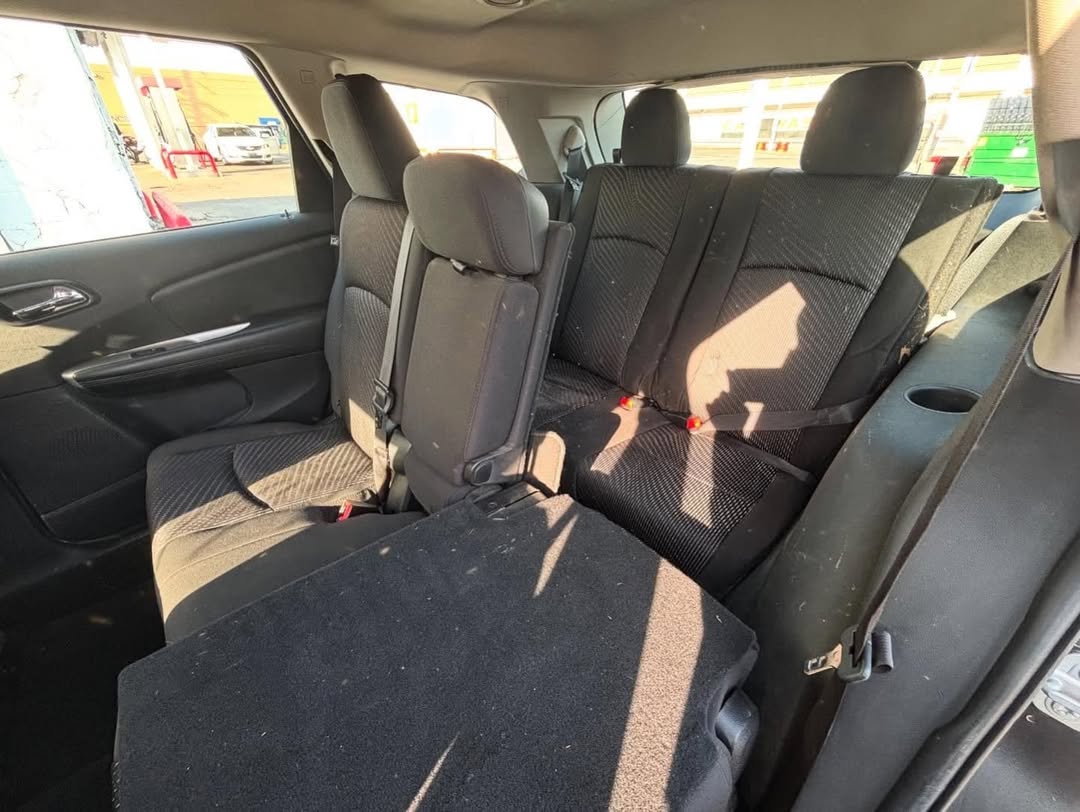 Dodge Journey SXT view 4