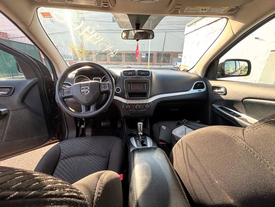 Dodge Journey SXT view 5
