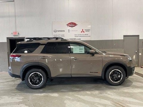 Nissan Pathfinder Rock Creek view 2