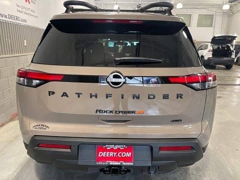 Nissan Pathfinder Rock Creek view 6