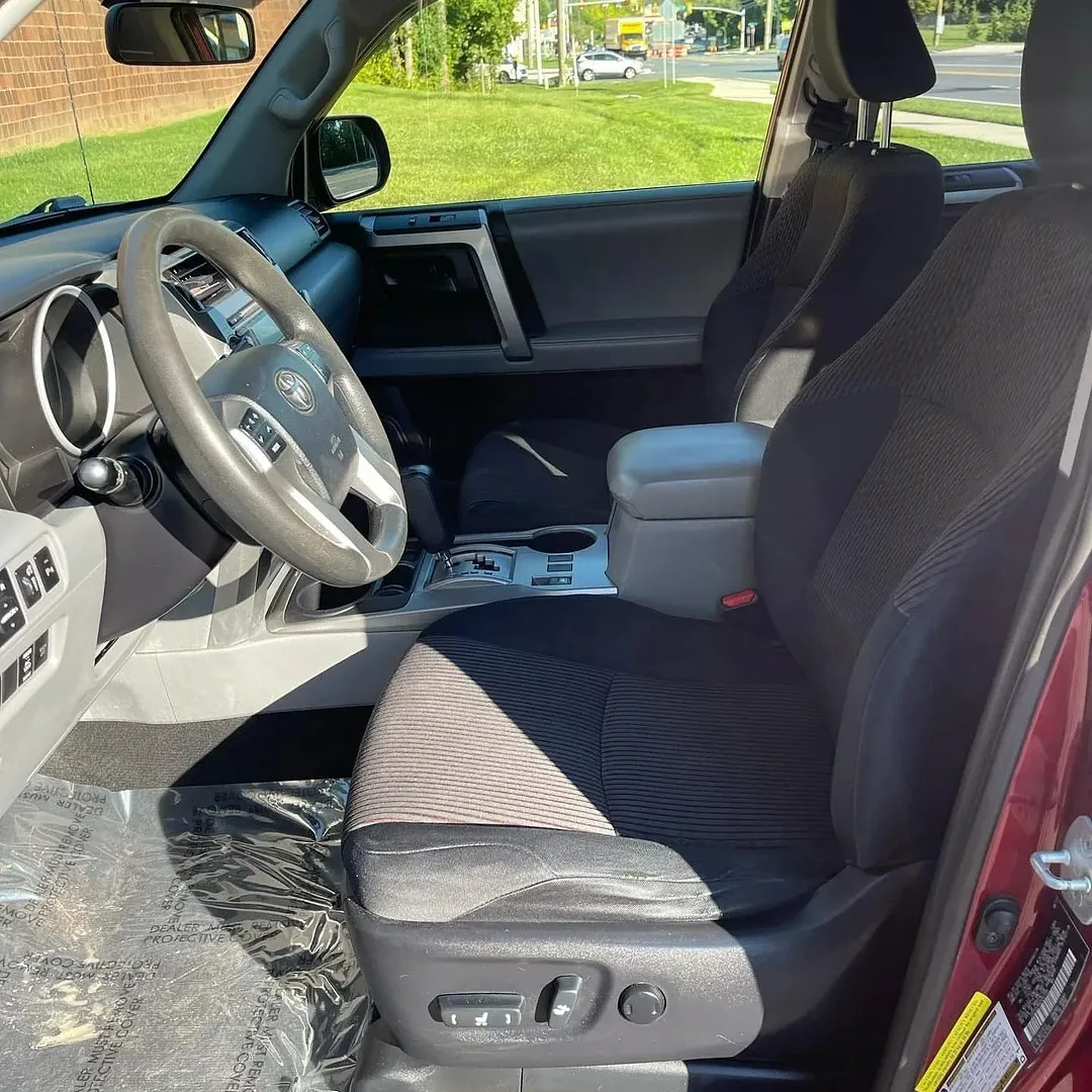 Toyota 4runner SR5 view 4