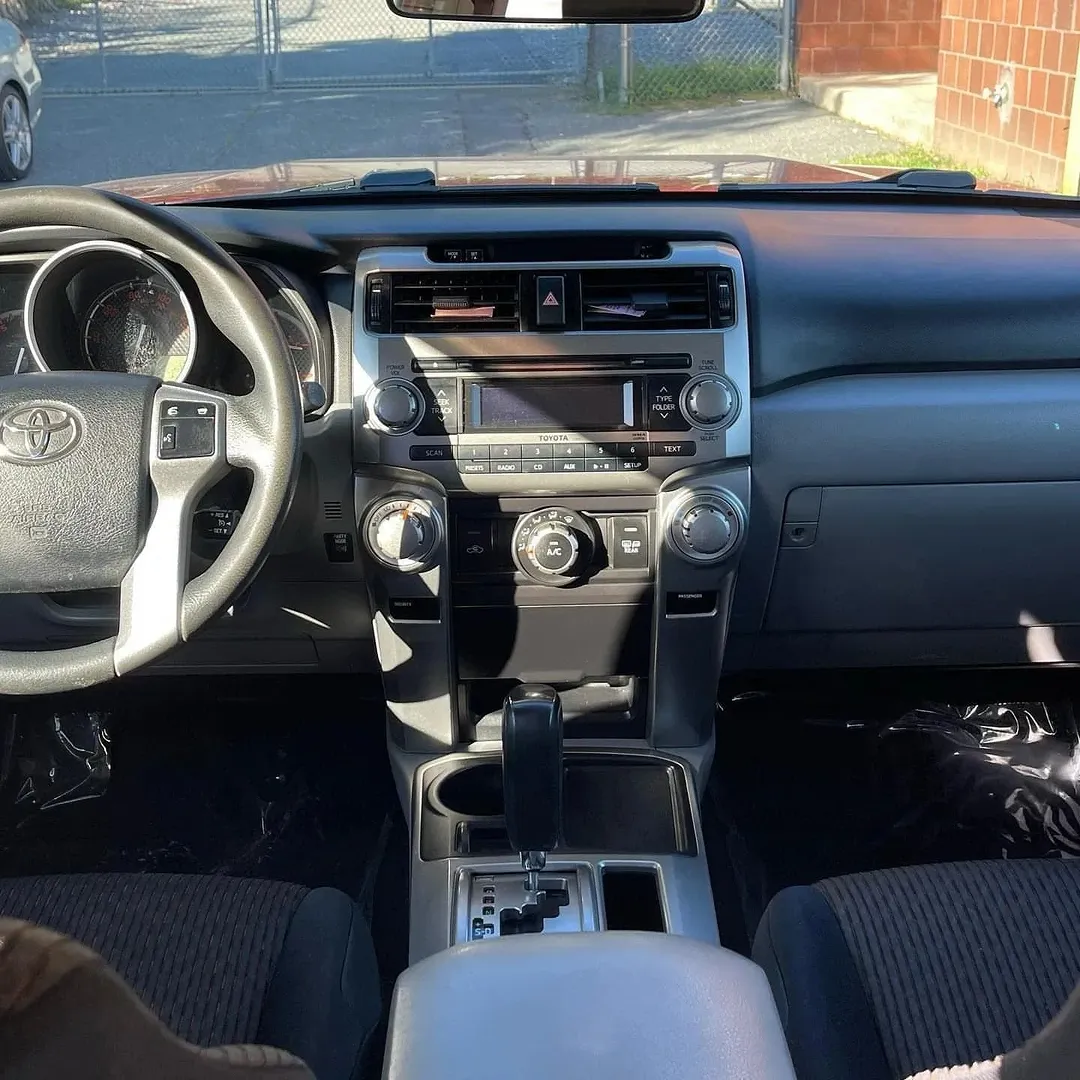 Toyota 4runner SR5 view 5