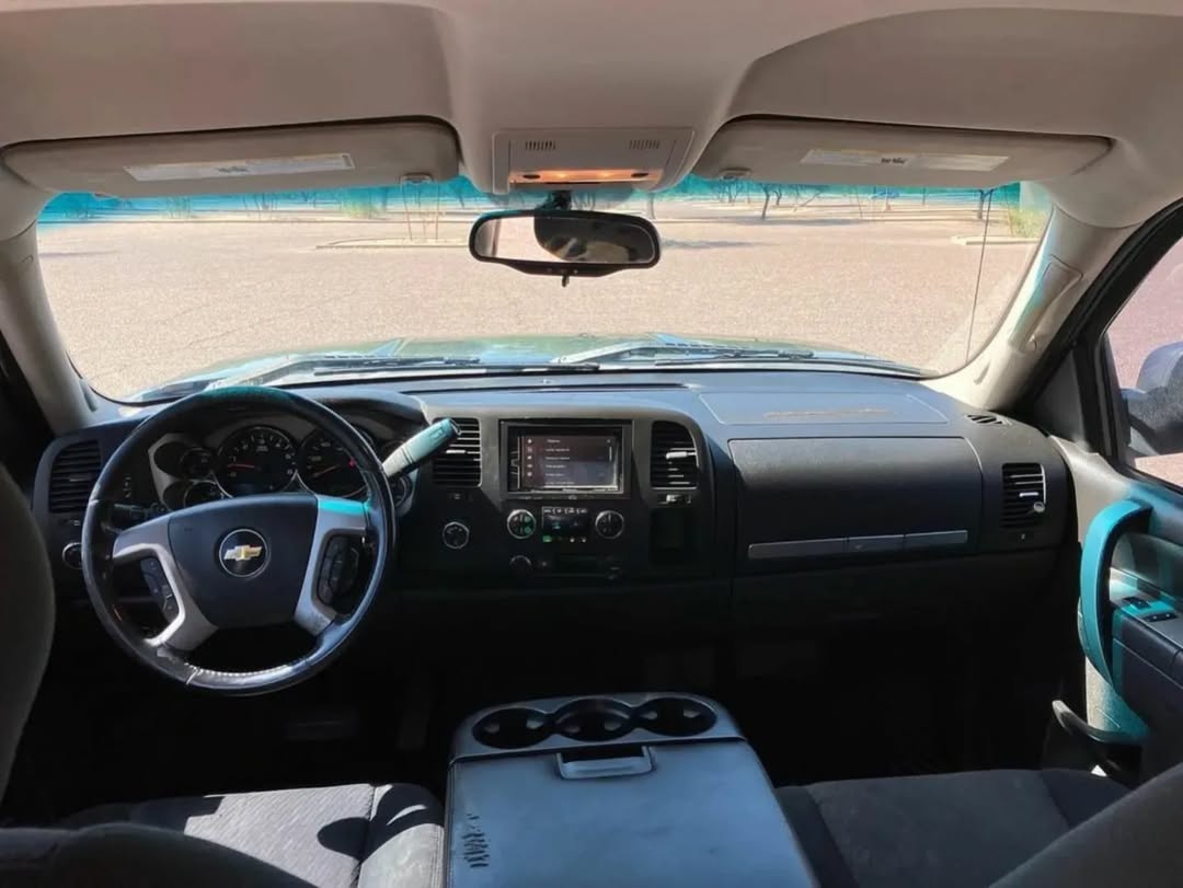 Chevrolet Silverado 1500 view 5