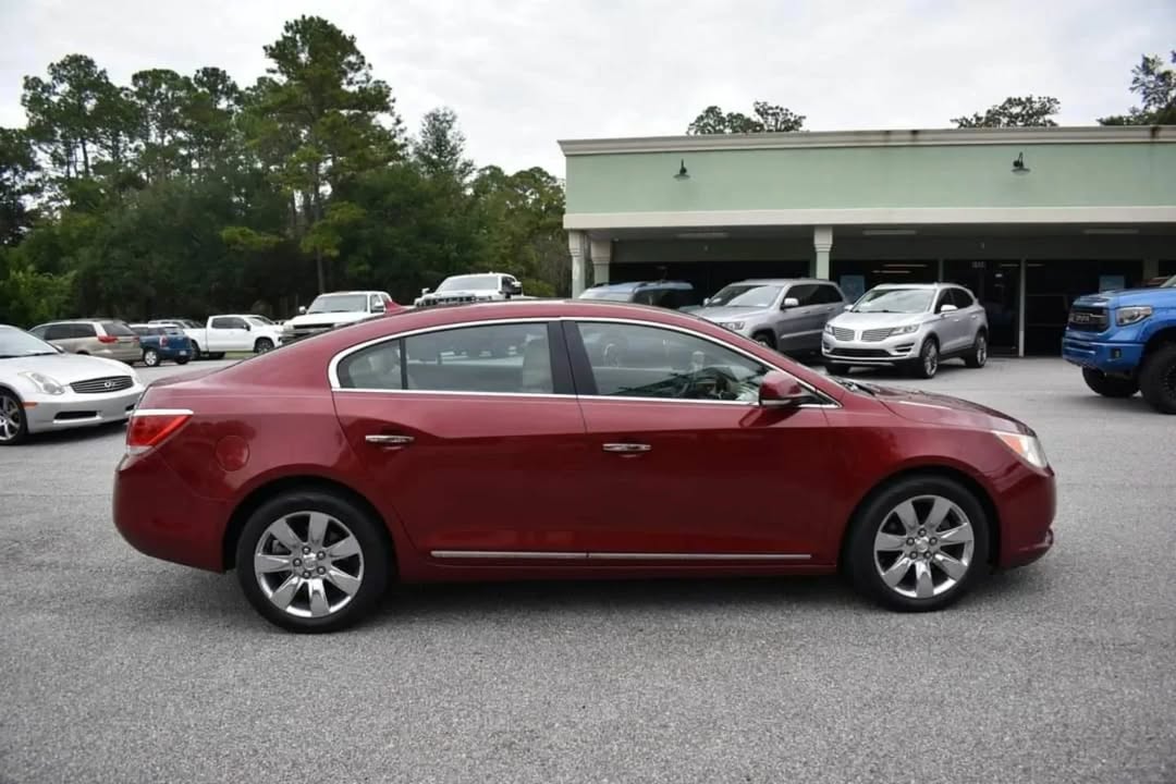 Buick LaCrosse view 2