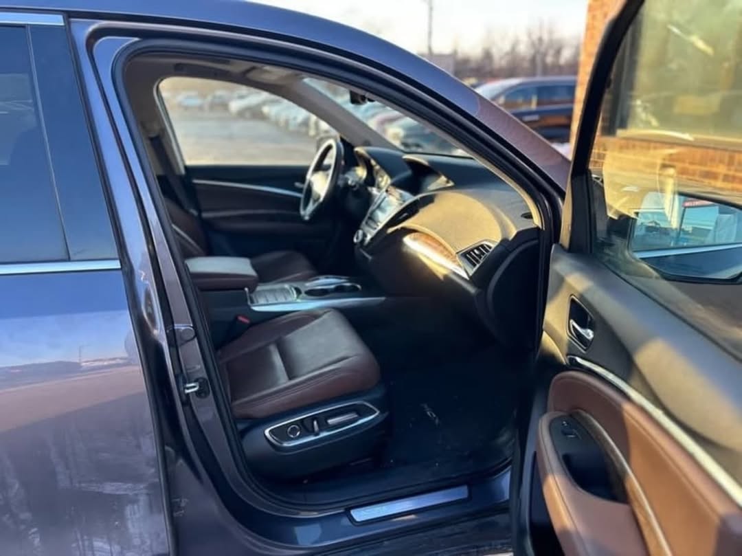 Acura MDX SH AWD w/Tech view 4