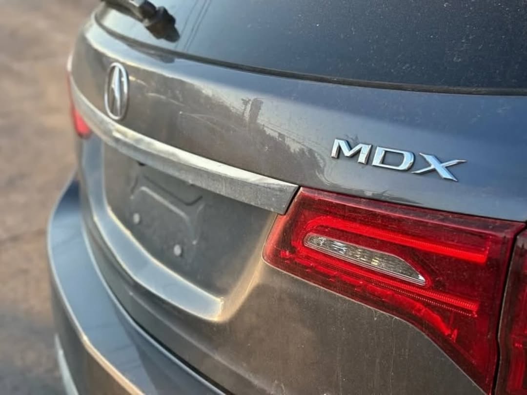 Acura MDX SH AWD w/Tech view 5