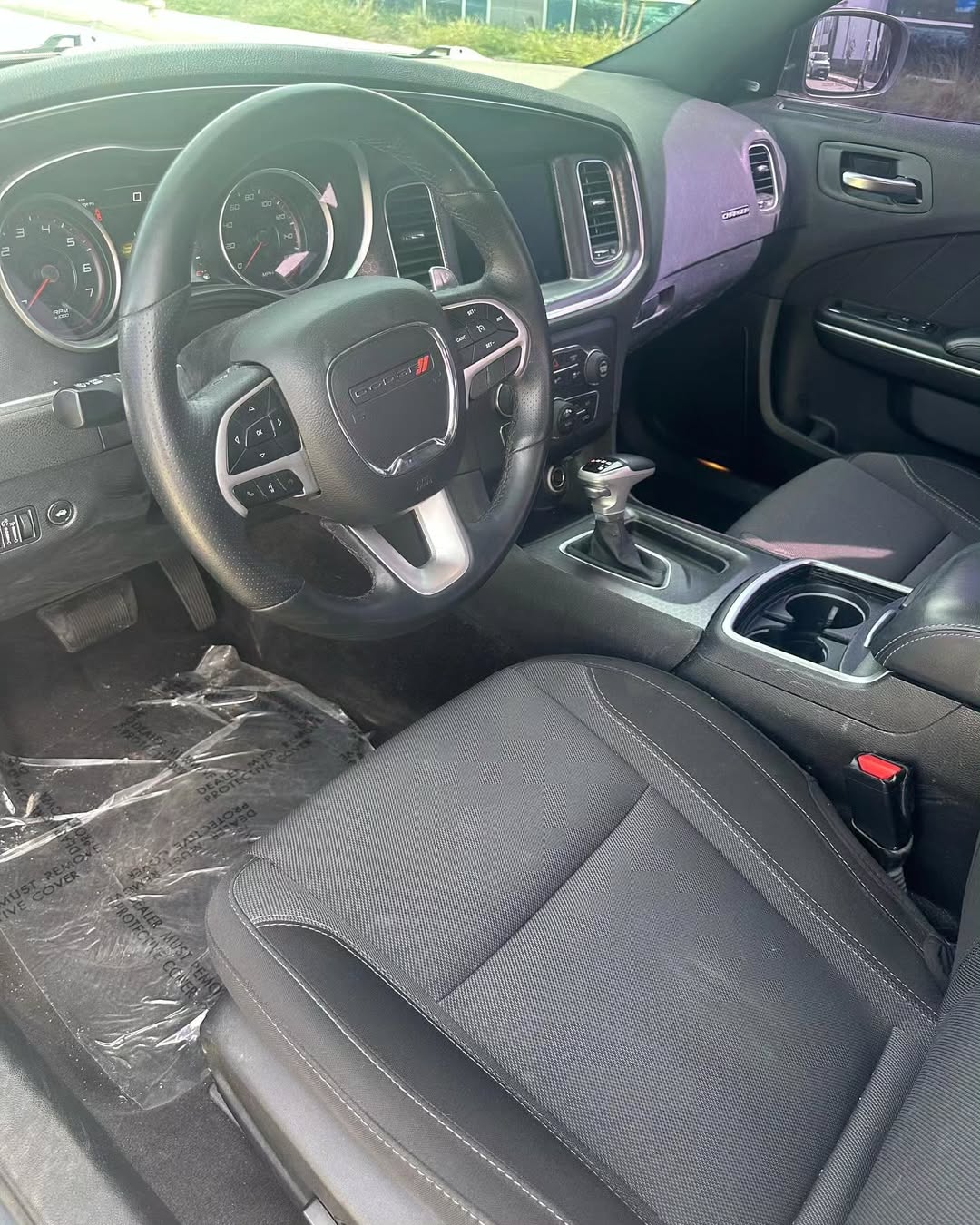 Dodge Charger RT V8 5.7L Hemi view 6