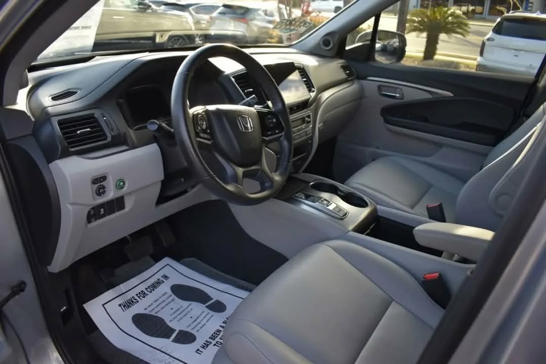 Honda Pilot view 6