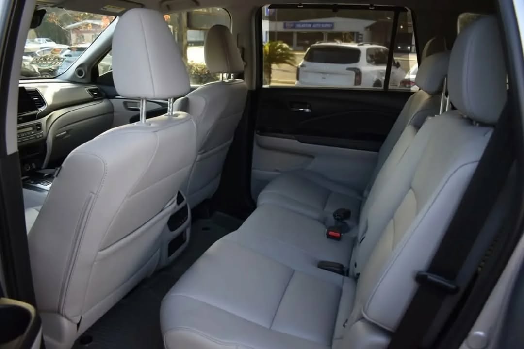 Honda Pilot view 7