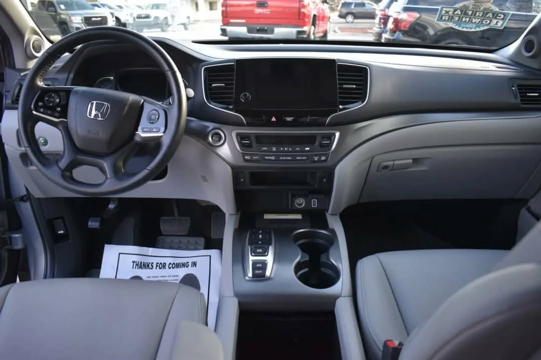 Honda Pilot view 8