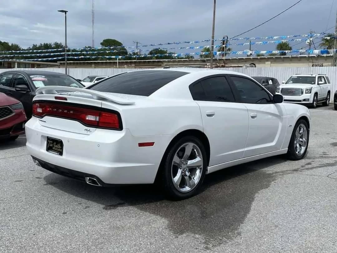 Dodge CHARGER R/T view 2