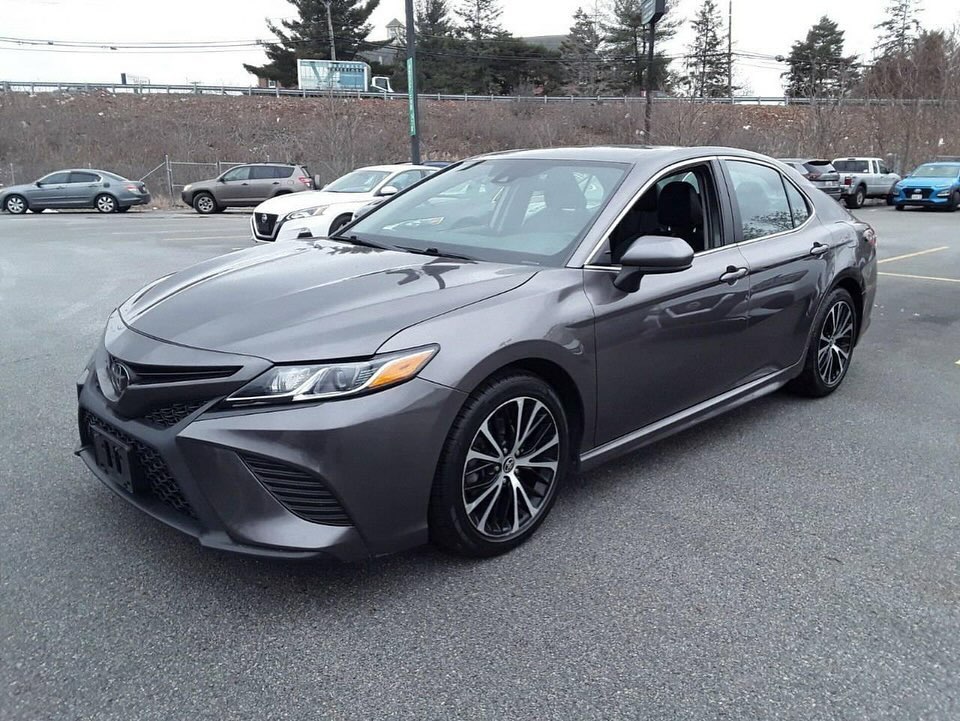 2020 Toyota Camry SE Auto for sale