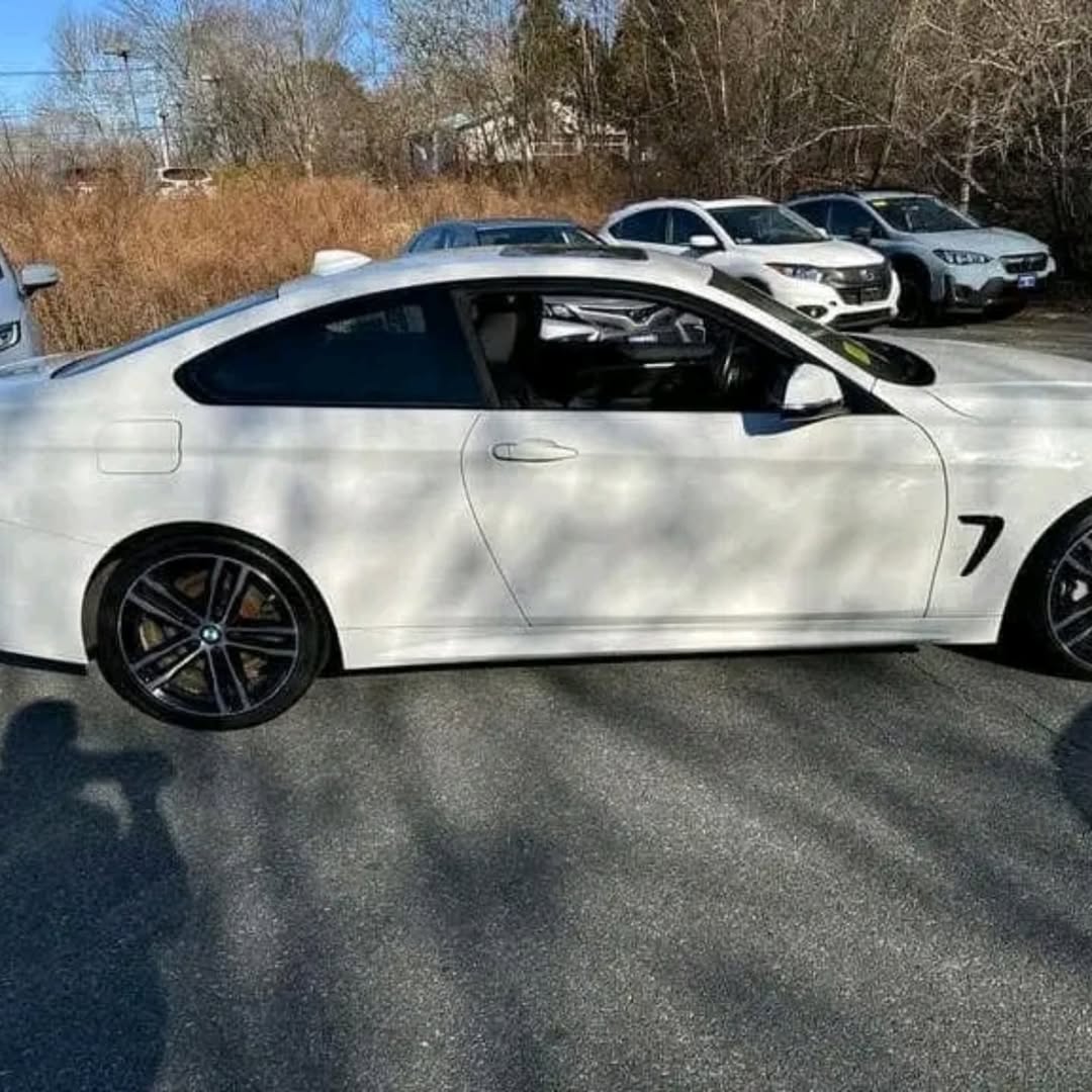 BMW 4 Series 430i view 4