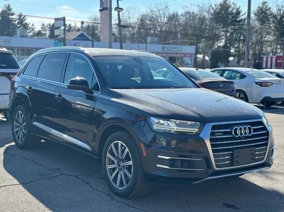 Audi Q7 Quattro Premium view 2