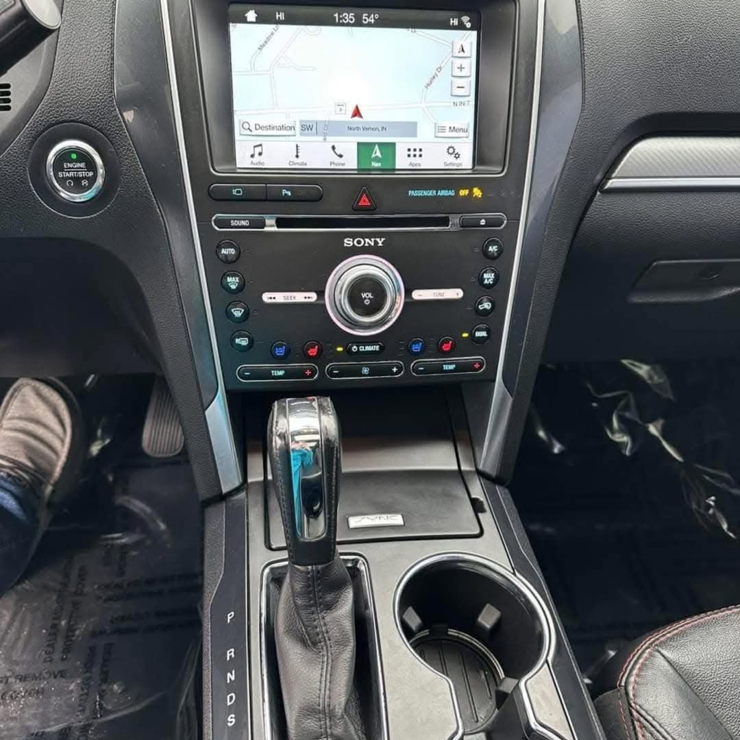 Ford Explorer Sport view 5