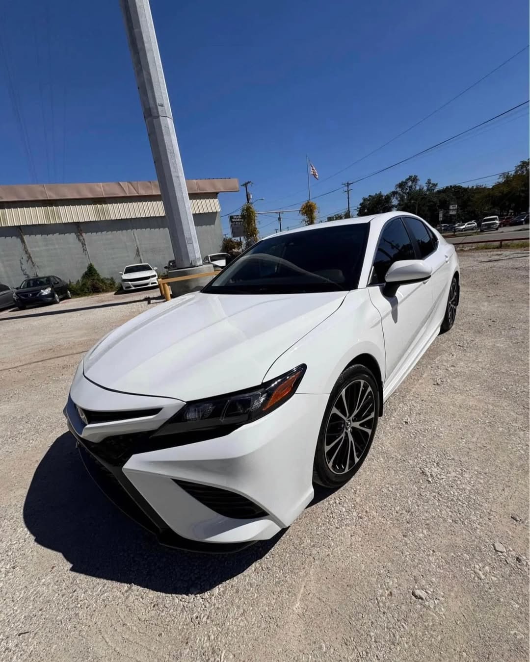 Toyota Camry sport view 3