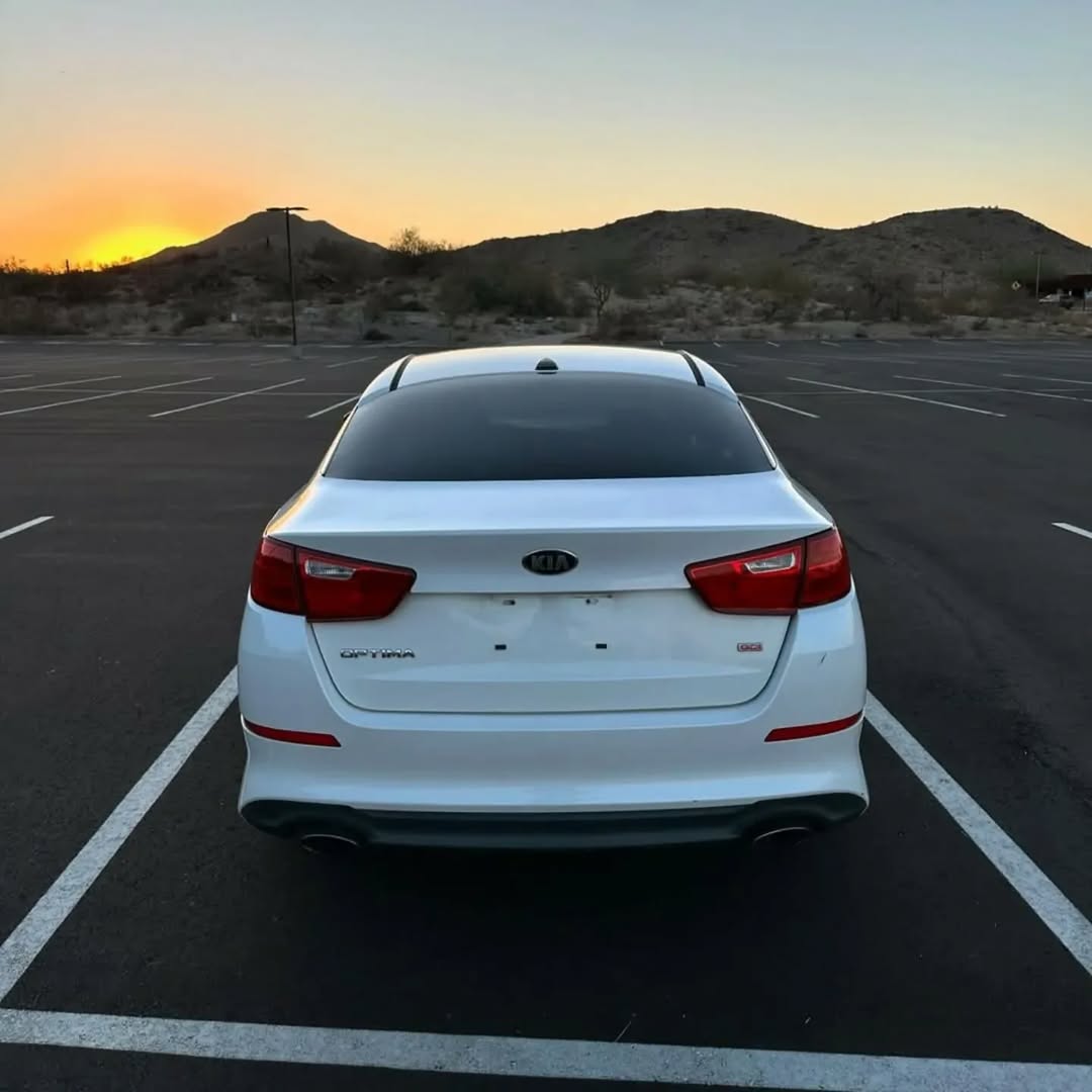 Kia optima Lx view 4