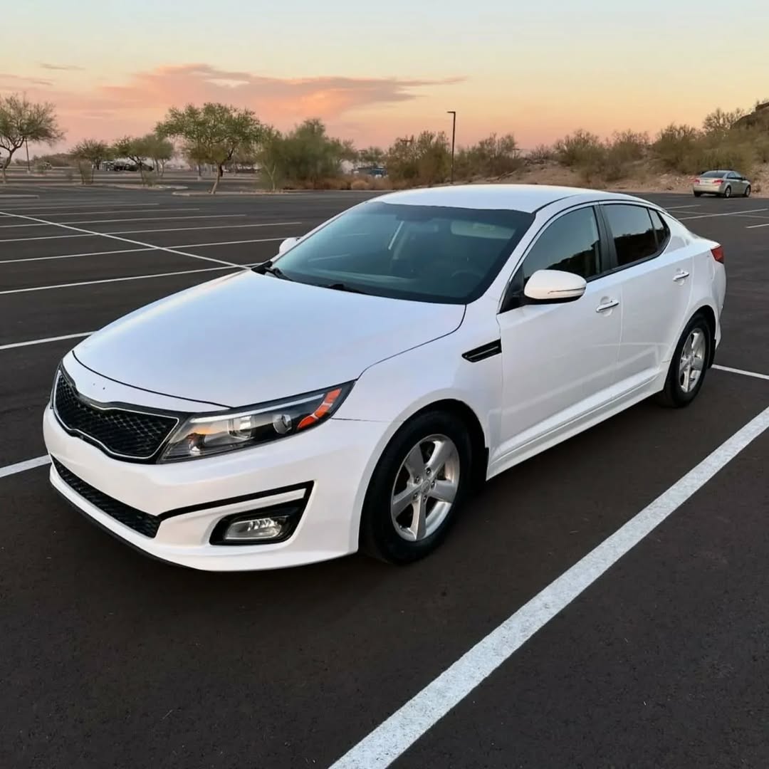 Kia optima Lx view 3