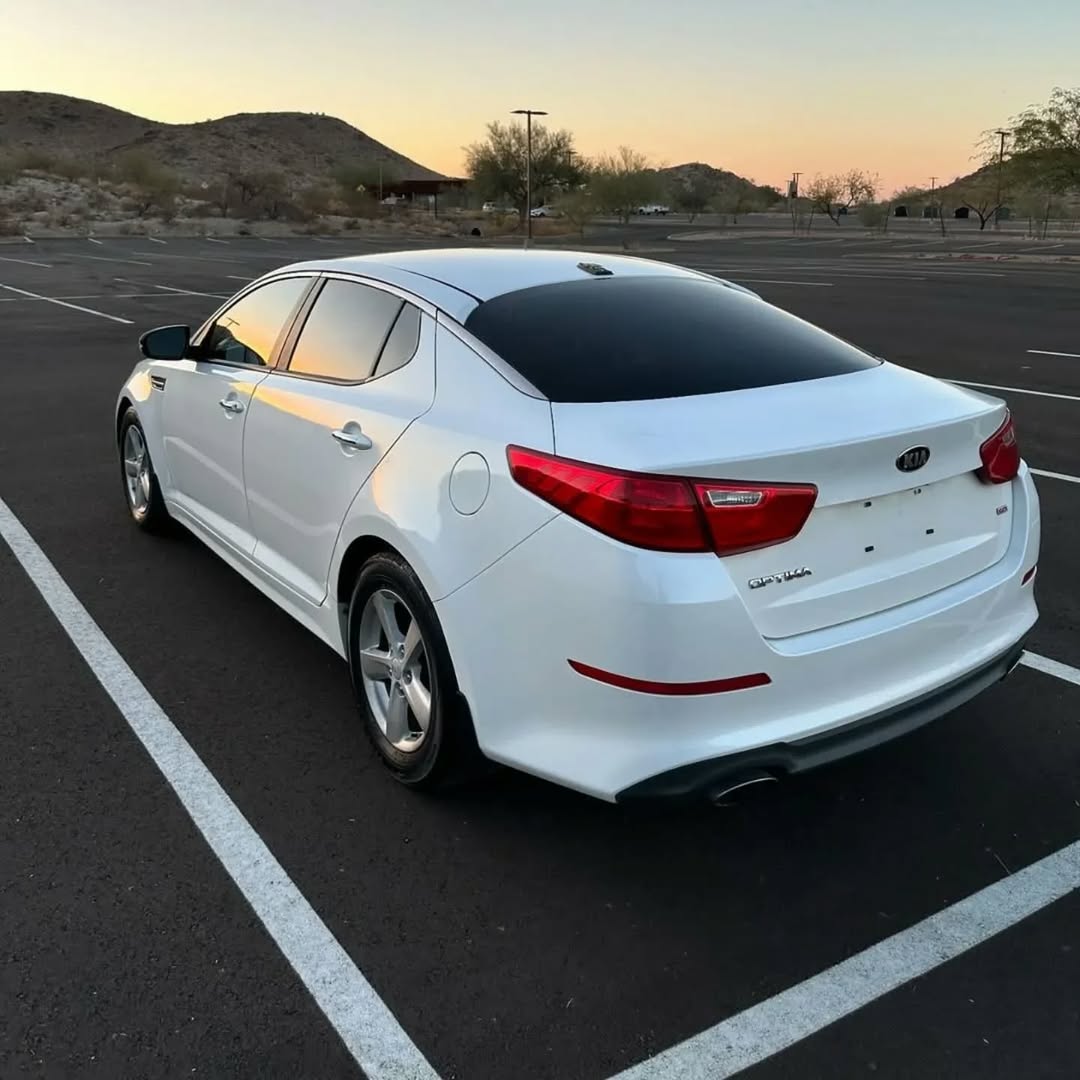 Kia optima Lx view 6