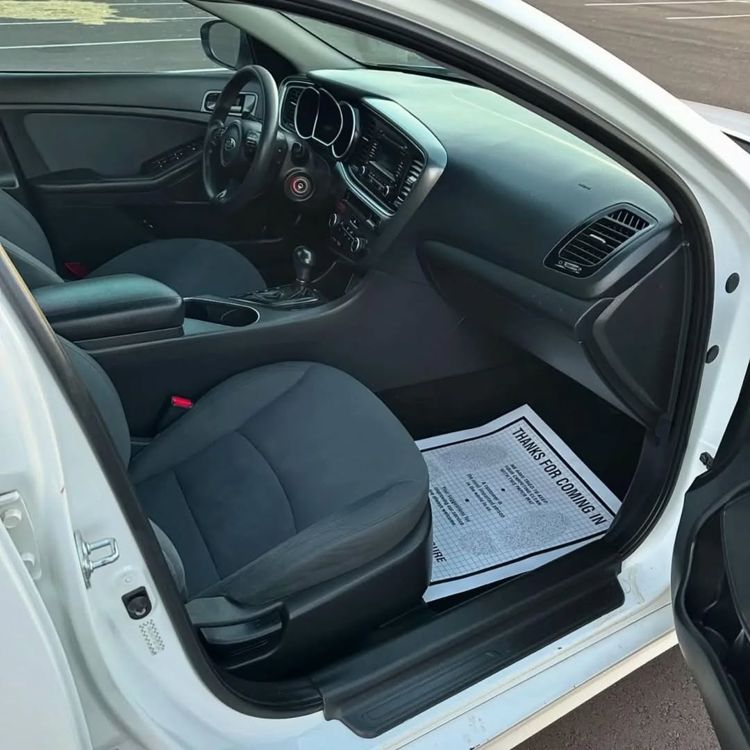 Kia optima Lx view 7