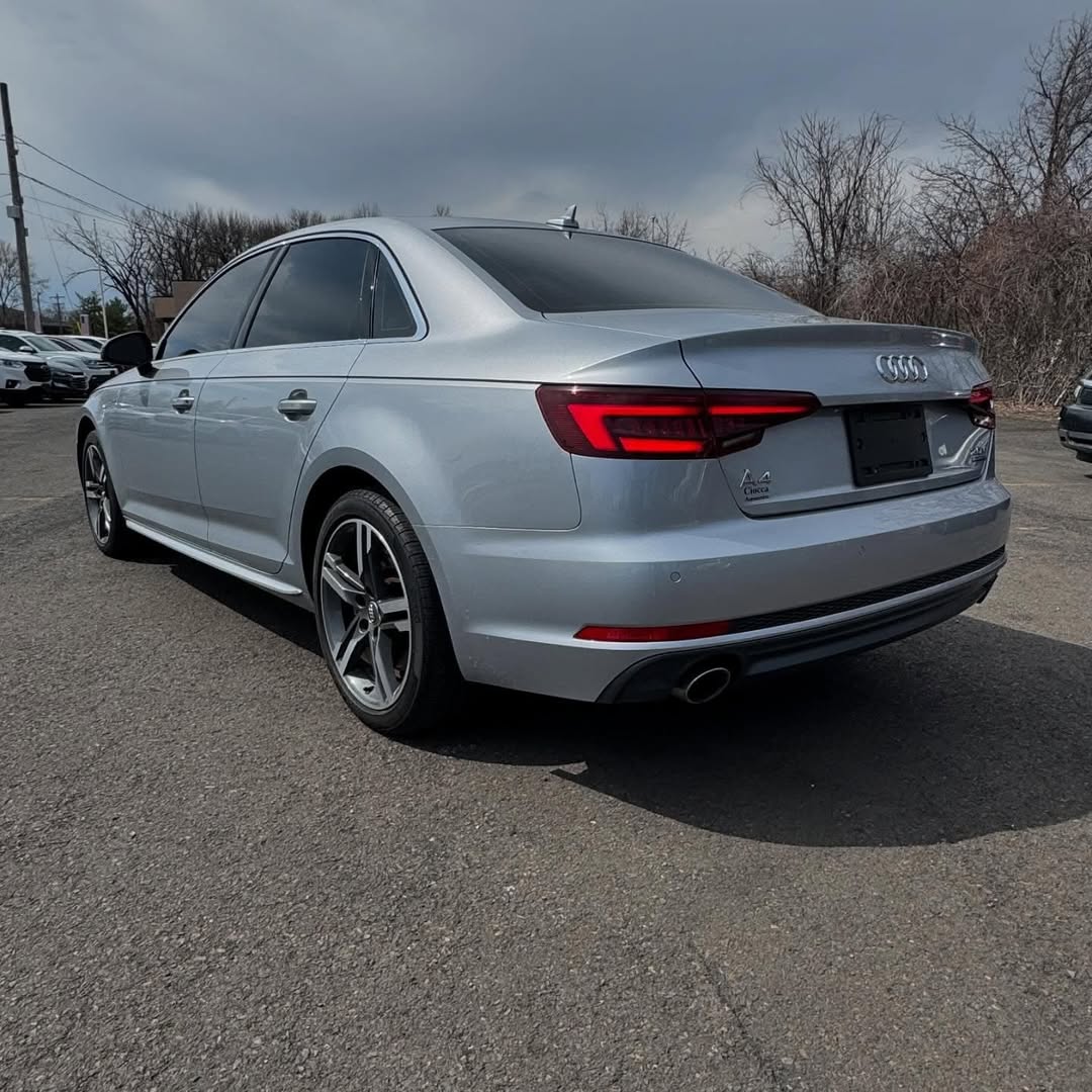 Audi A4 view 6
