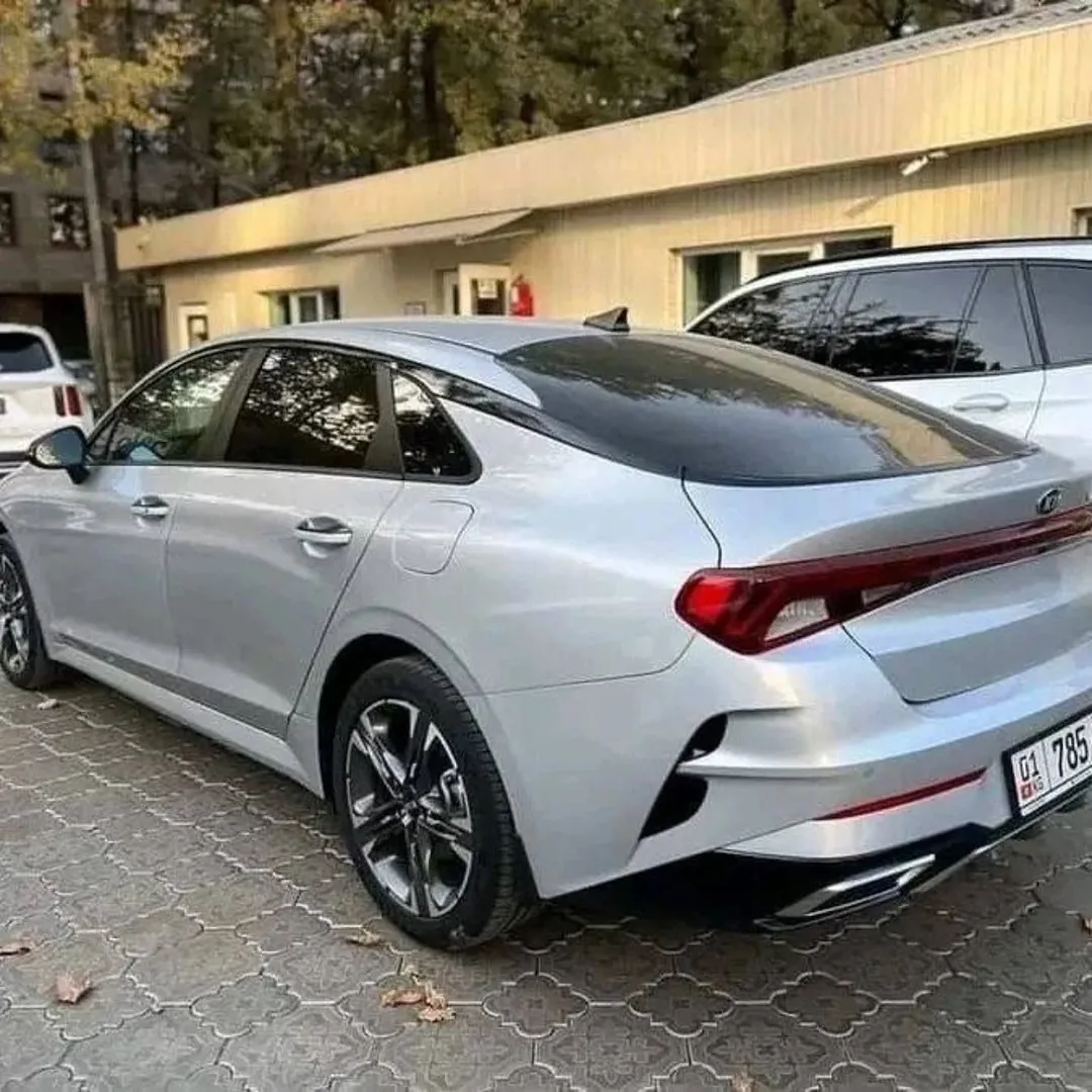 Kia K5 view 6