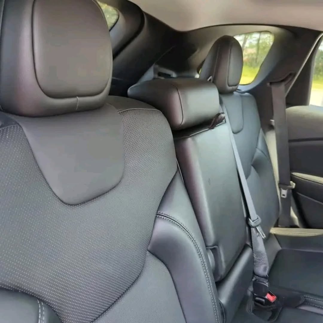Jeep Cherokee Latitude Lux FWD view 7