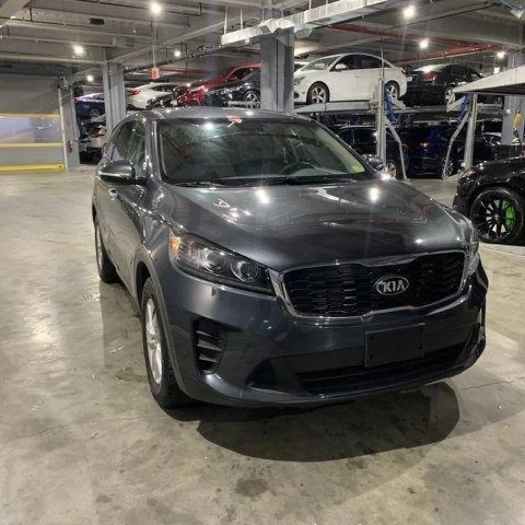 Kia Sorento LX view 2