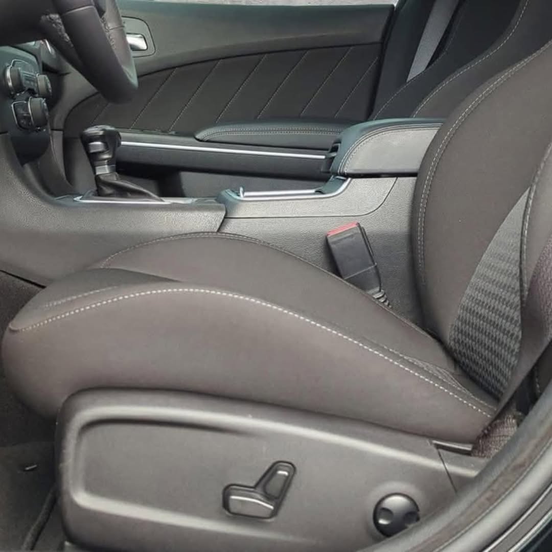 Dodge Charger Scat Pack RWD view 8