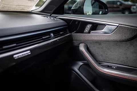 Audi Q5 view 7