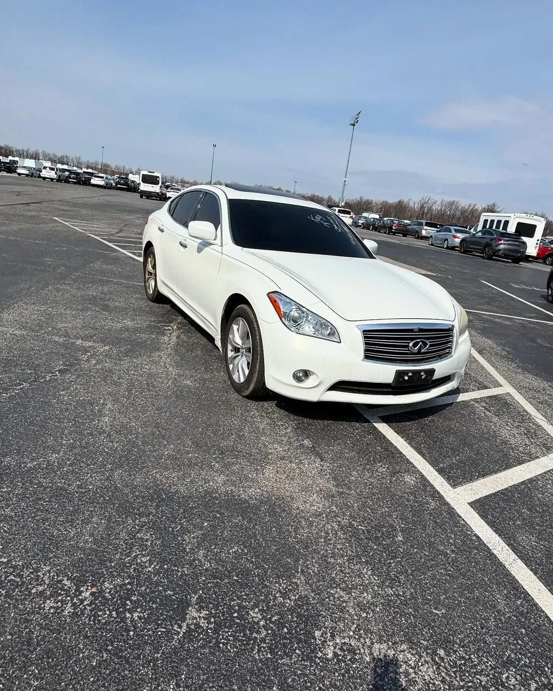 infinity M37x view 2