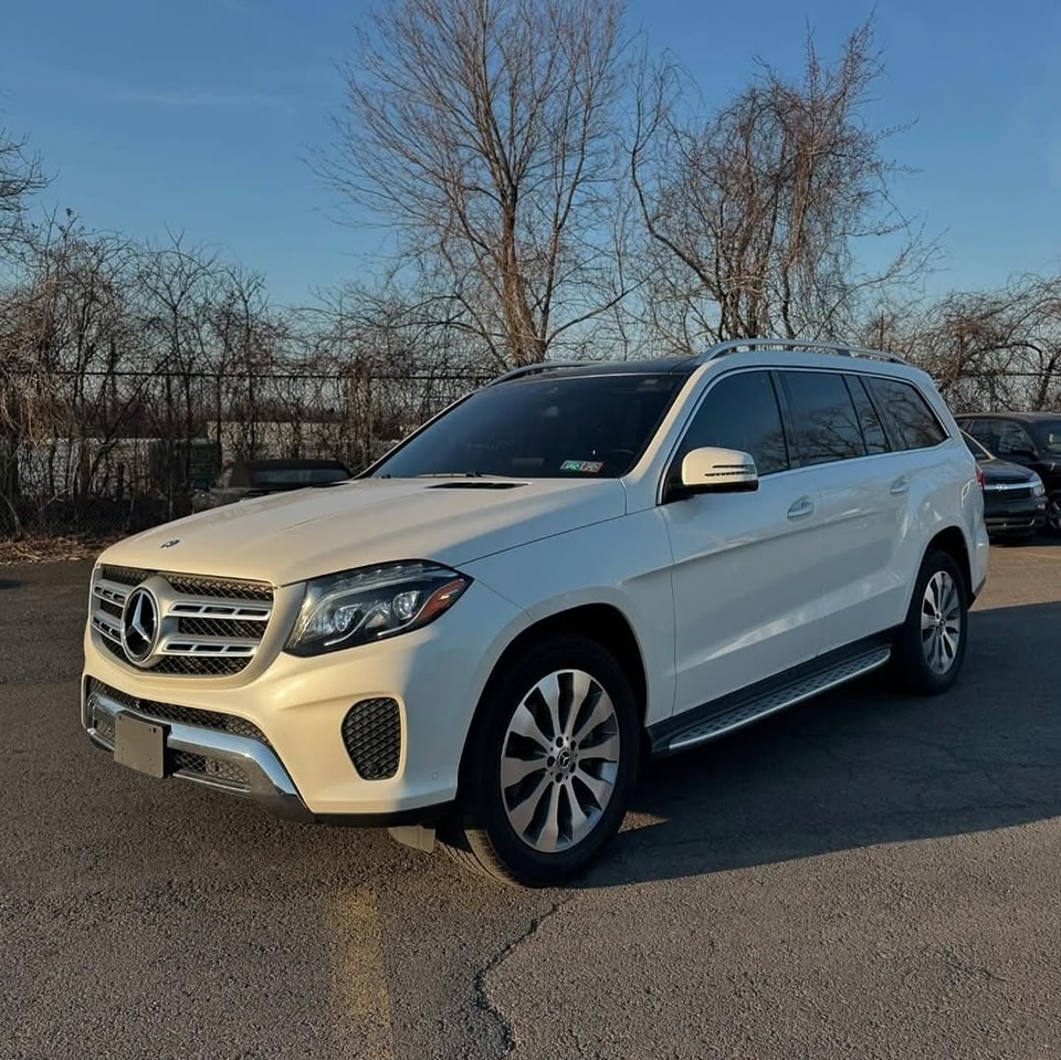 Mercedes Benz GLS 450 view 2