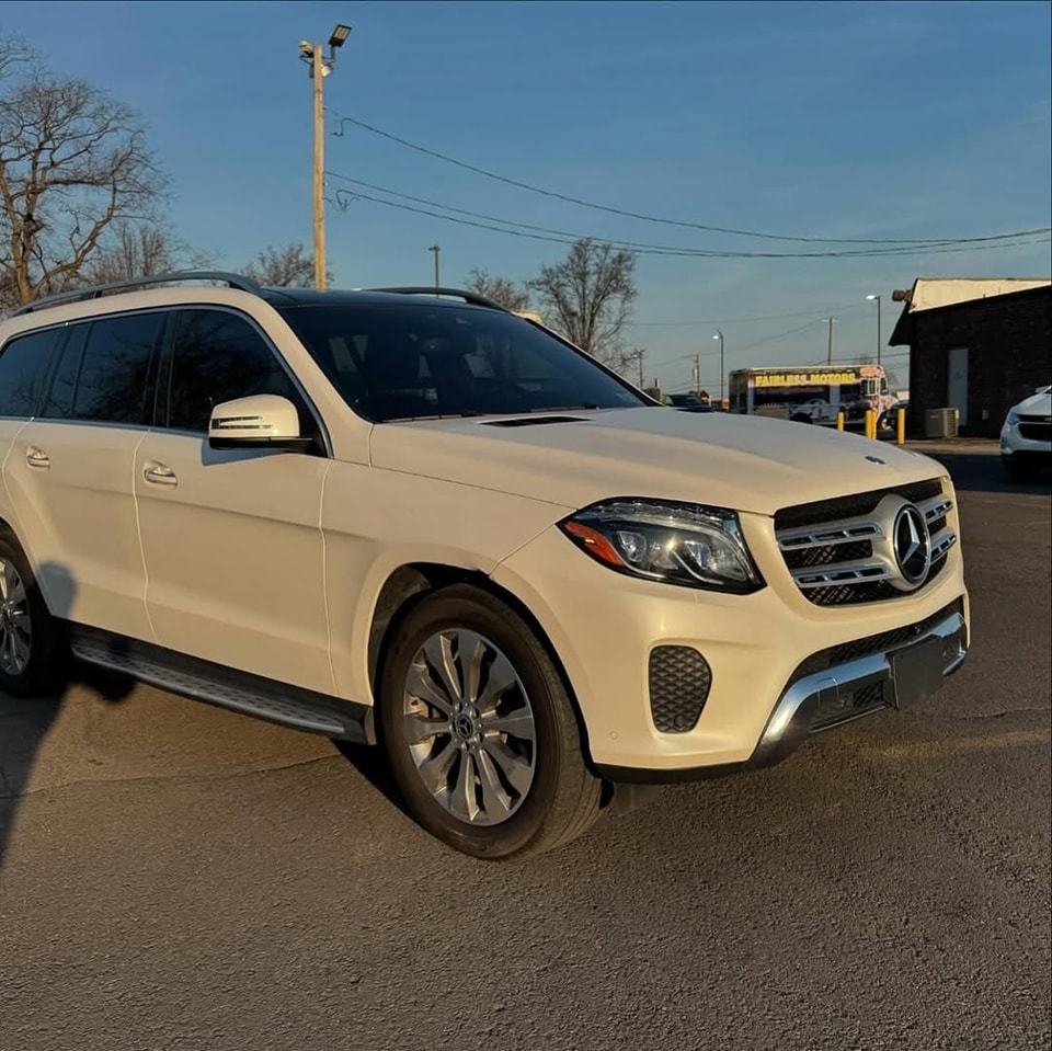 Mercedes Benz GLS 450 view 5