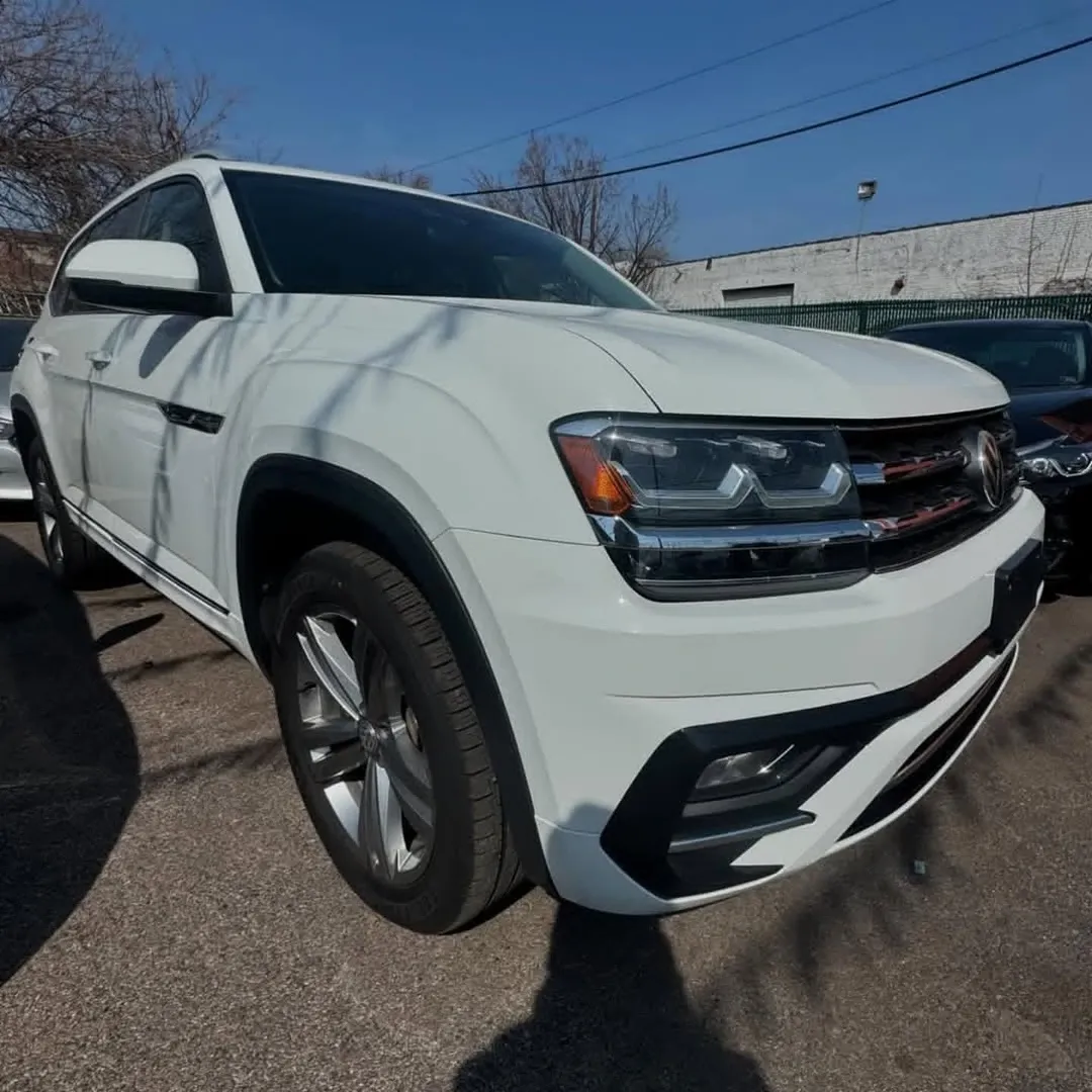 Volkswagen Atlas view 2