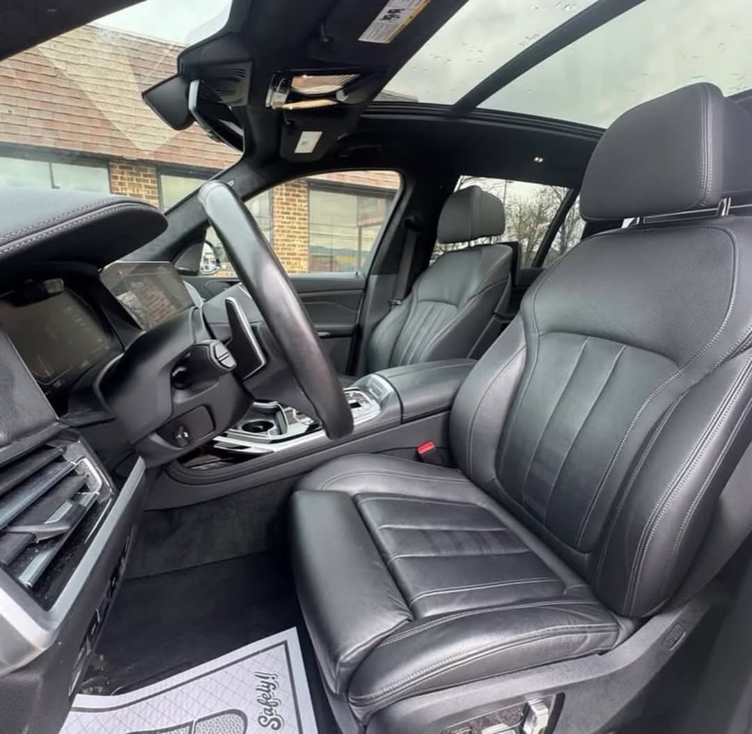 BMW X7 XDrive40i view 6