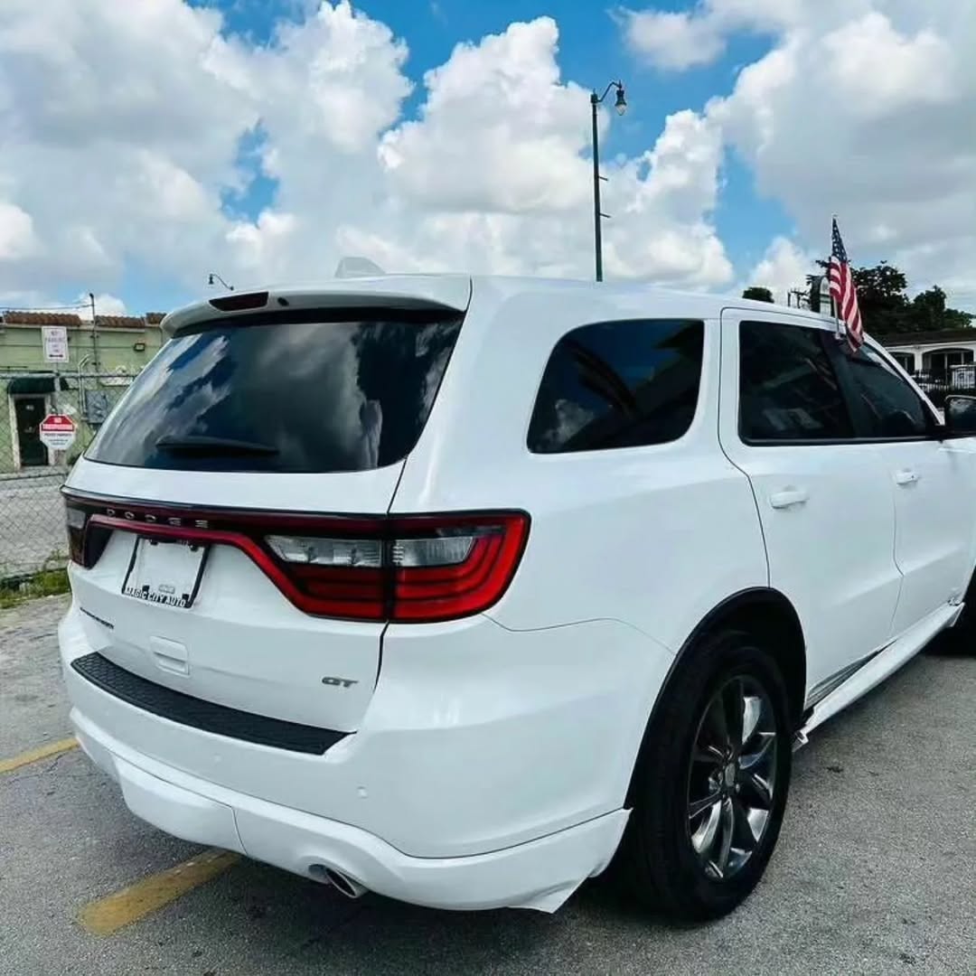 Dodge Durango GT view 8