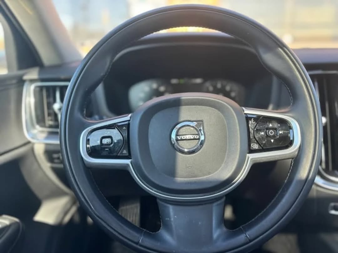 Volvo S60 T5 Momentum view 6