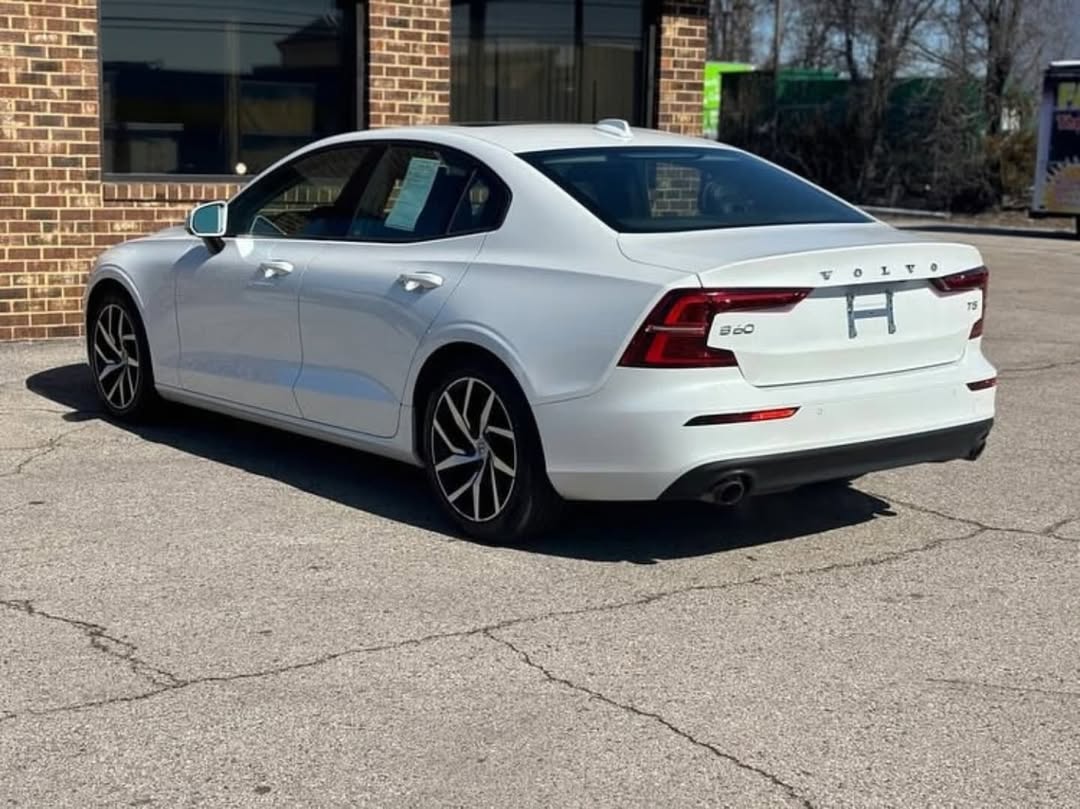 Volvo S60 T5 Momentum view 7