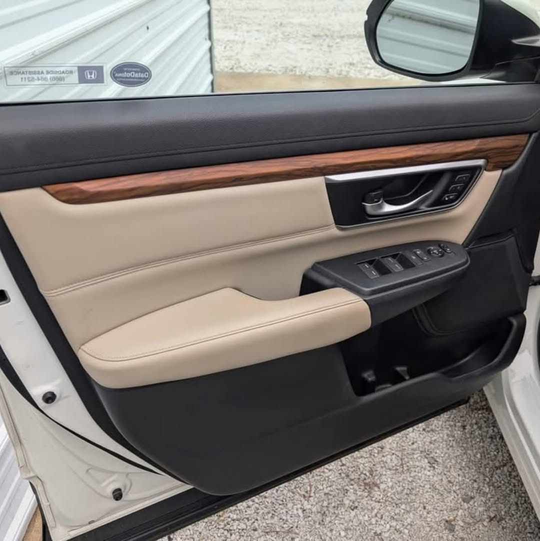 Honda CR-V EX-L view 5