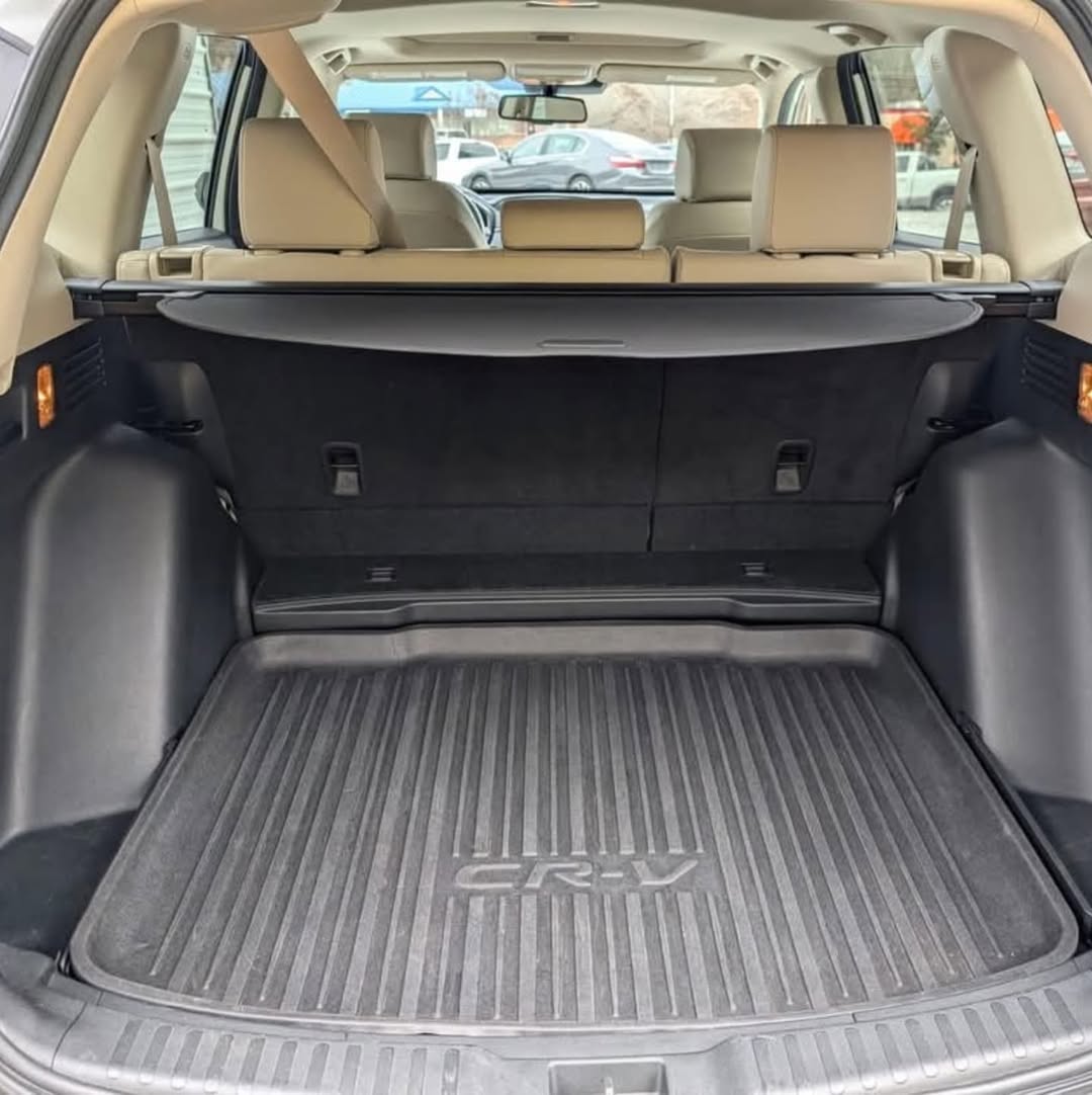 Honda CR-V EX-L view 8